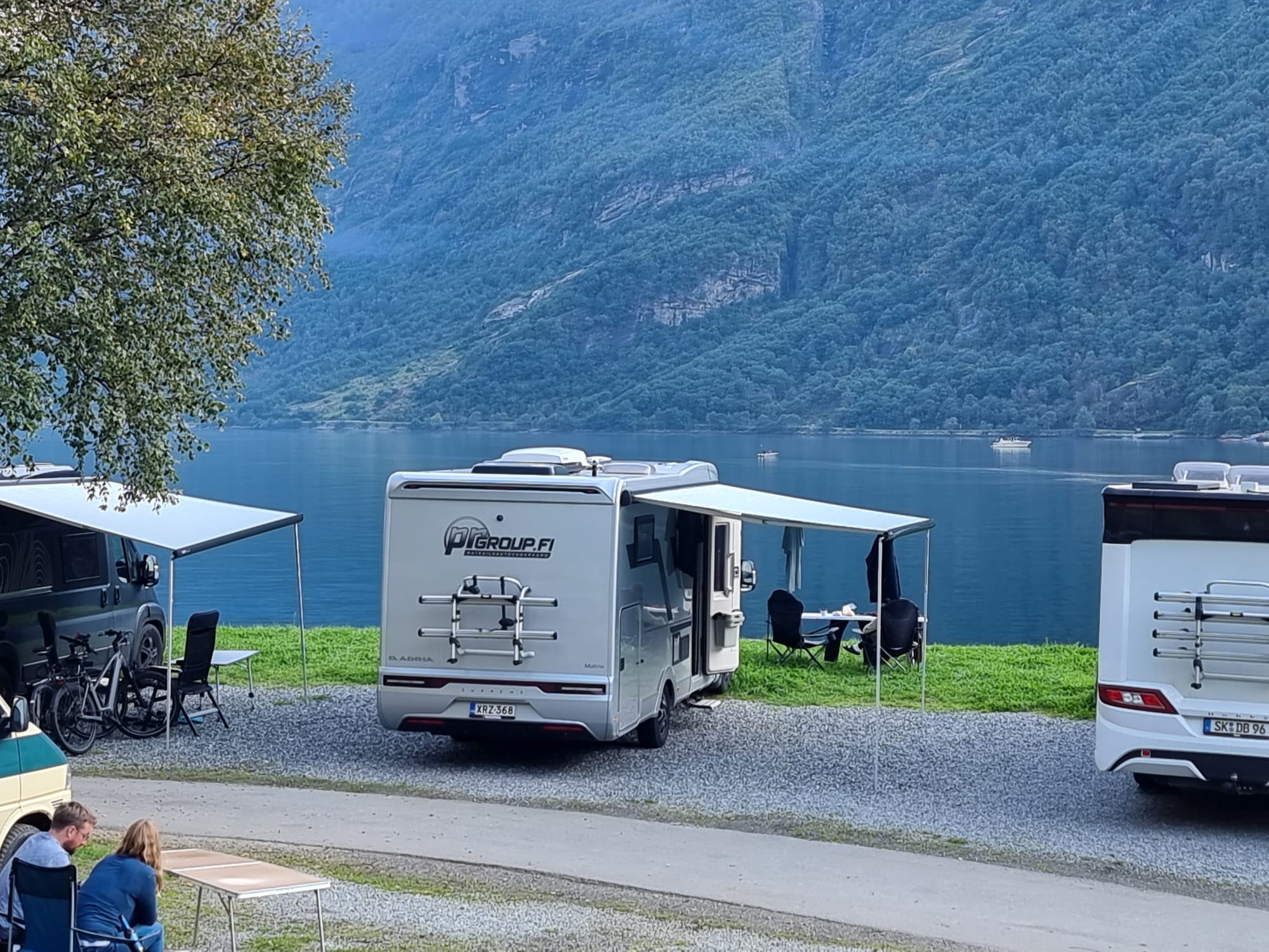 Karavan — Asuntoautojen huolto ja varustelu
